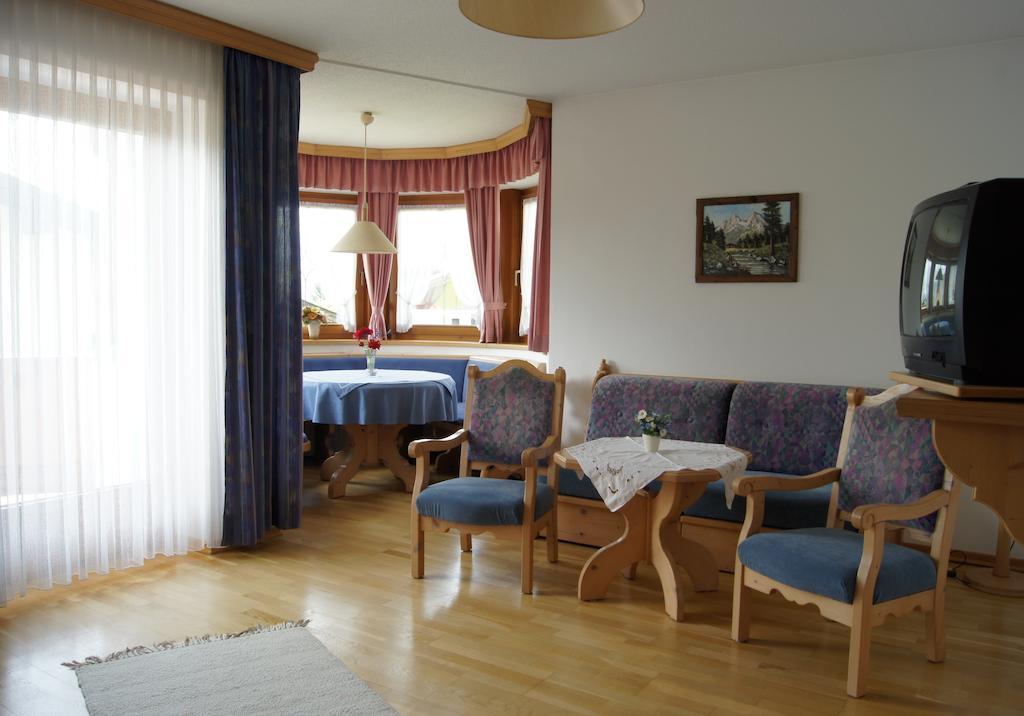 Ferienwohnungen Billovits Kössen Habitación foto